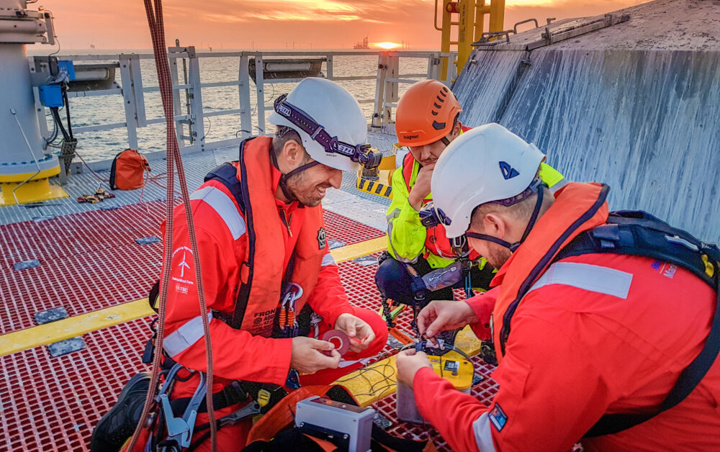 Unplanned maintenance & emergency response icon